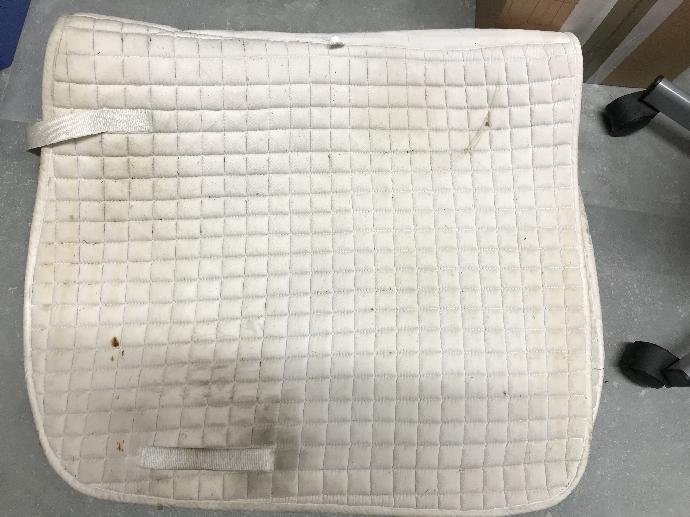 Tapis de selle blanc