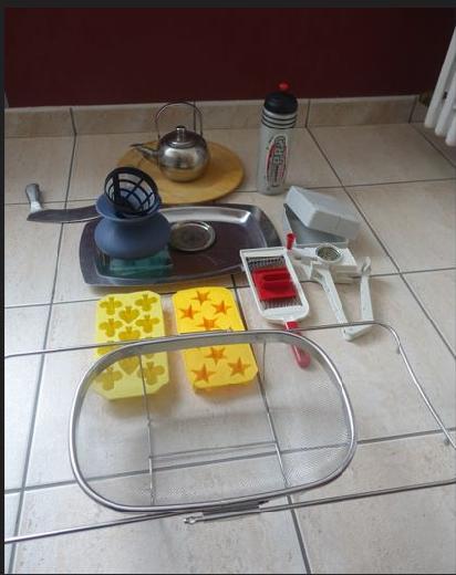 UTENSILES DE CUISINE NEUFS