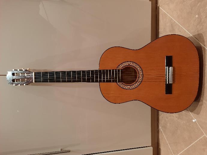 Guitarre Hernandez CG510 !!!