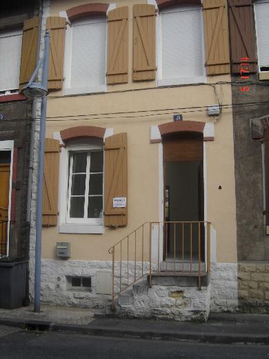 A louer maison de cité proche de la frontière côté Fr