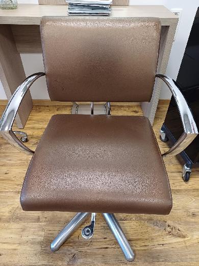 mobilier salon de coiffure