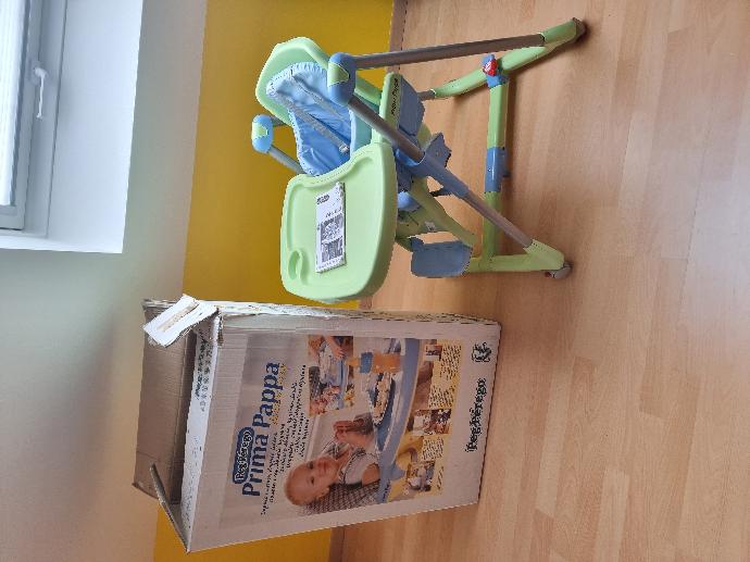 Chaise haute bébé- Peg Perego tres bon état 