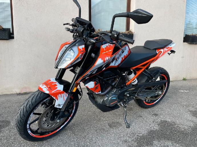 KTM DUKE 125 Radical