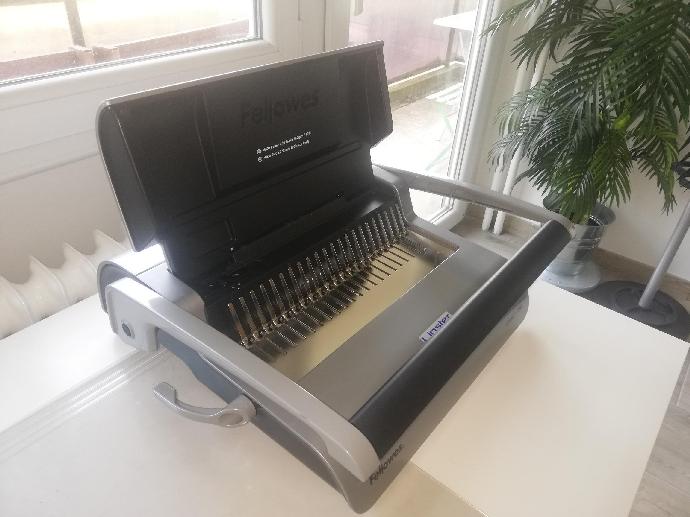 Relieuse de marque Fellowes