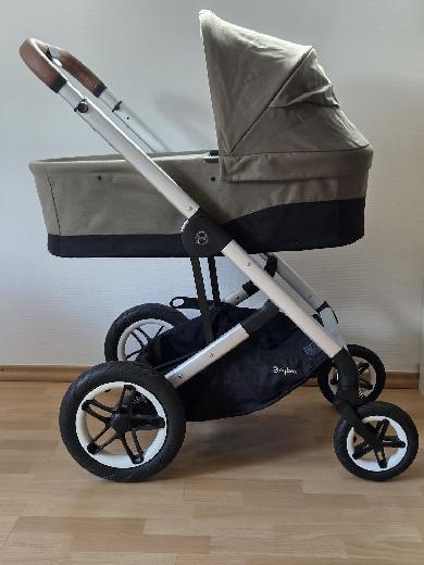 A vendre Poussette  Marque Cybex Model Talos S avec nacelle 