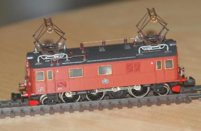 train électrique taille N (jouet)