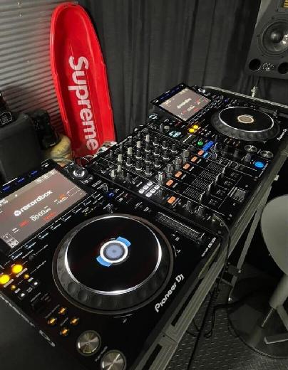 Pioneer CDJ 3000 dj noir 