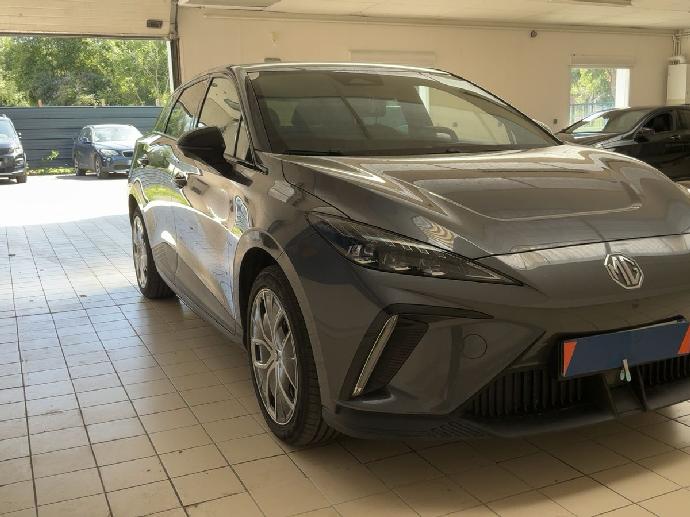 MG 4 Electric Drive 150 kW Luxury - 2023 - 38 331 km