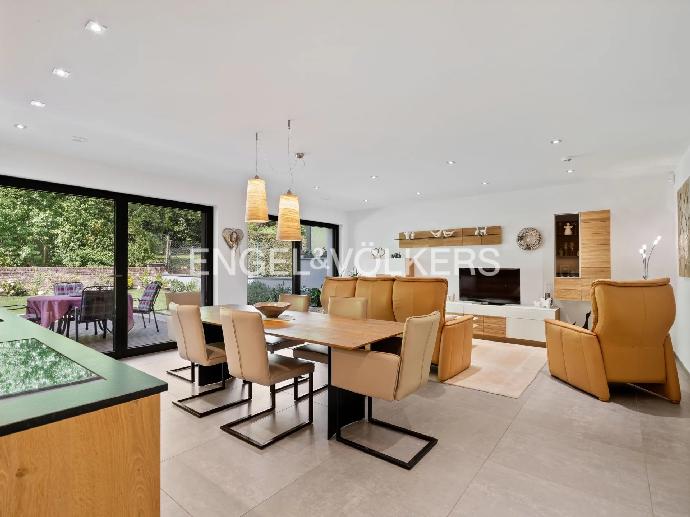 Moderne 2-Schlafzimmer-Wohnung mit Großer Terrasse und Garten 