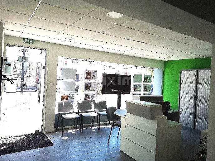 SAINT MAX-CEDE BAIL TOUS COMMERCES