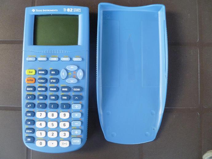 Calculatrice Texas Instruments TI-82 – Occasion Fonctionnelle