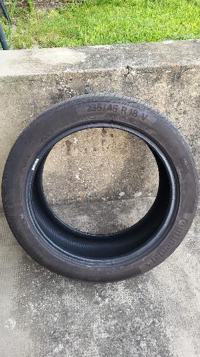 Pneus Été 235/45/18