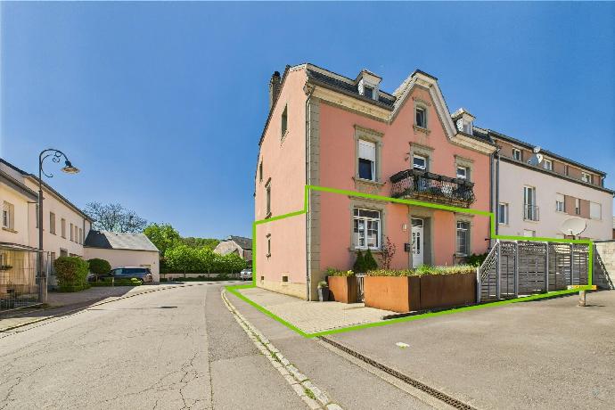 RE/MAX Premium appartement à vendre à Hovelange