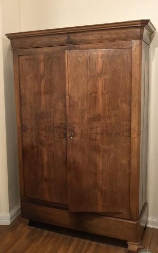 Très belle armoire ancienne Louis Philippe bois massif