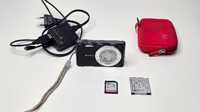 Sony Cyber-shot DSC-W810 20.1 mégapixels, carte mémoire, charg